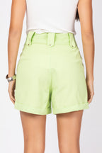 Short de alfaiataria com detalhes