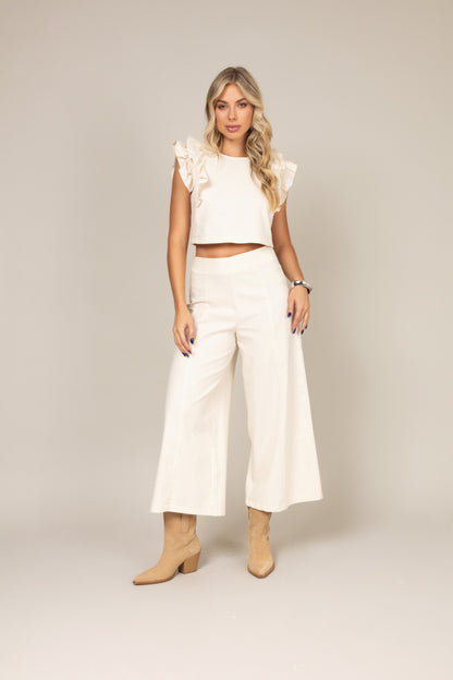 Conjunto de cropped com calça pantacourt