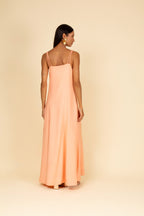 Vestido longo de alças trançadas