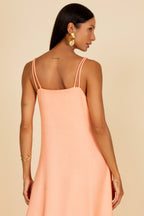 Vestido longo de alças trançadas