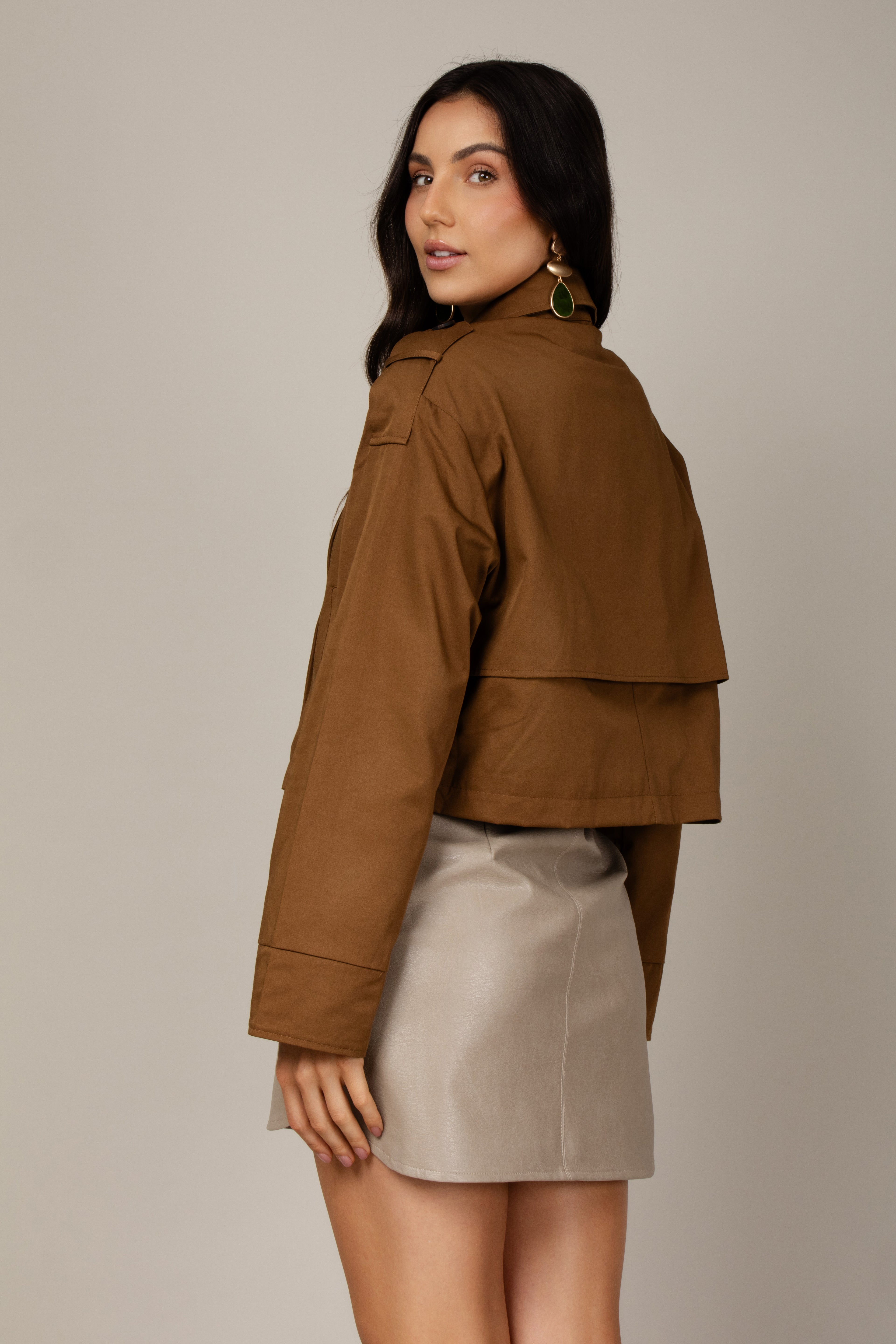 Jaqueta trench coat curto