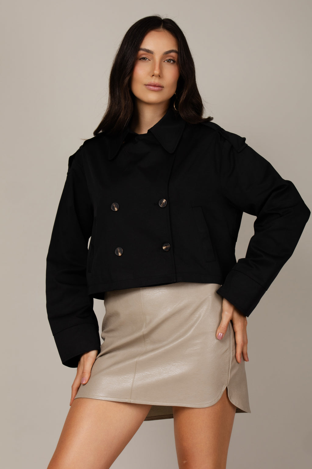 Casaco trench coat curto
