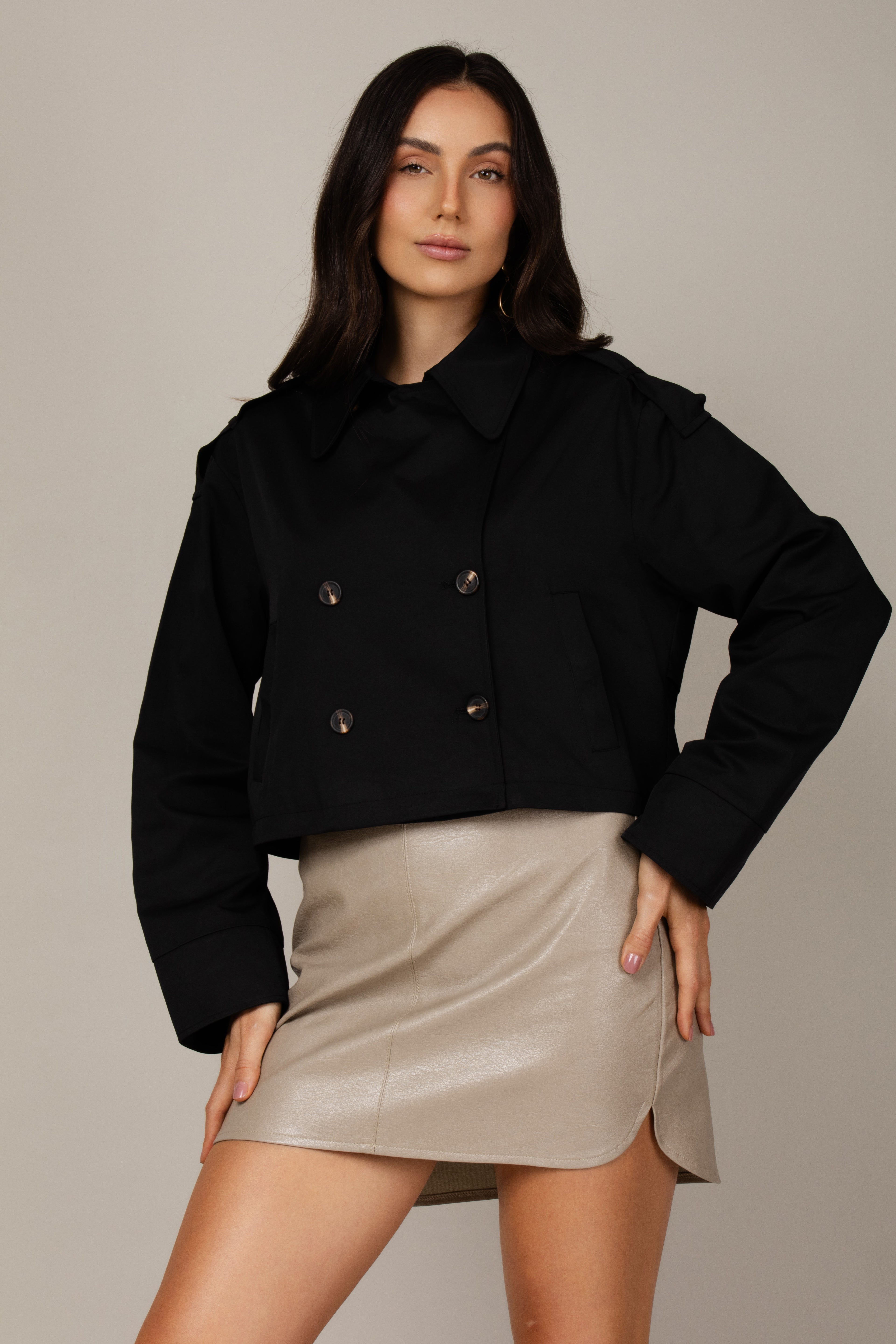 Jaqueta trench coat curto