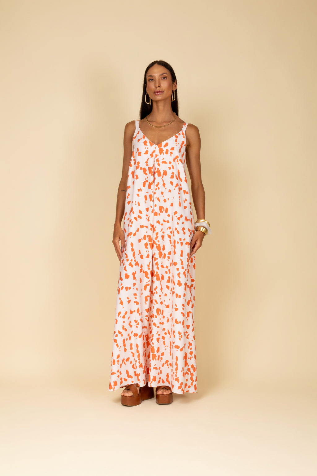 Vestido longo com estampa abstrata