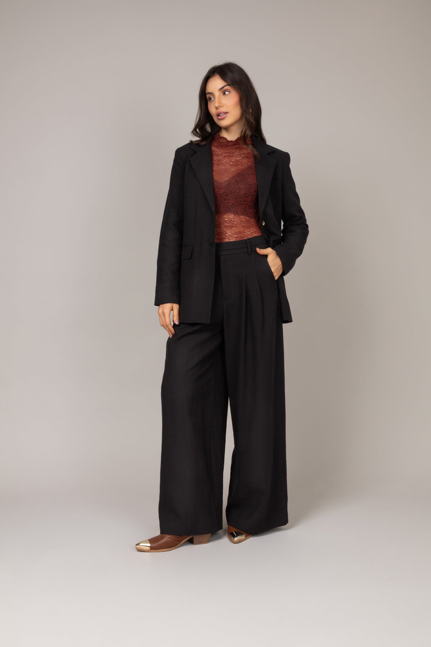 Blazer alongado alfaiataria com ombreiras