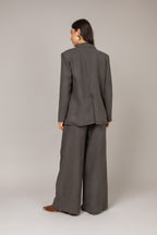 Calça pantalona de alfaiataria