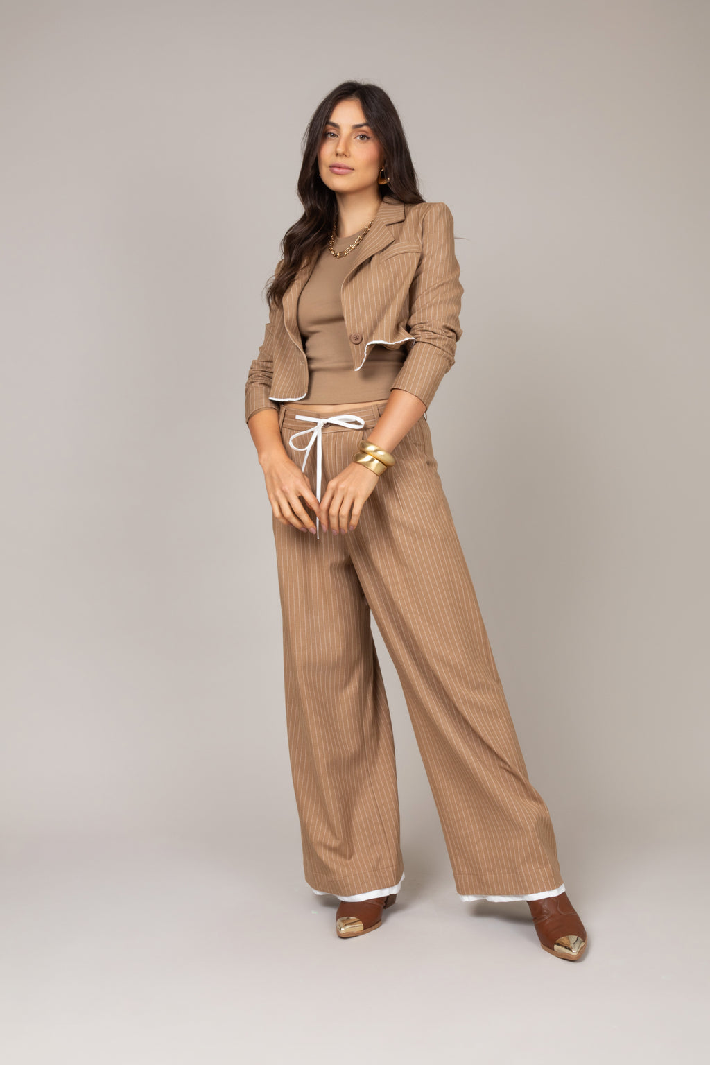 Calça pantalona de alfaiataria