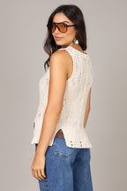 Blusa em regata de crochê