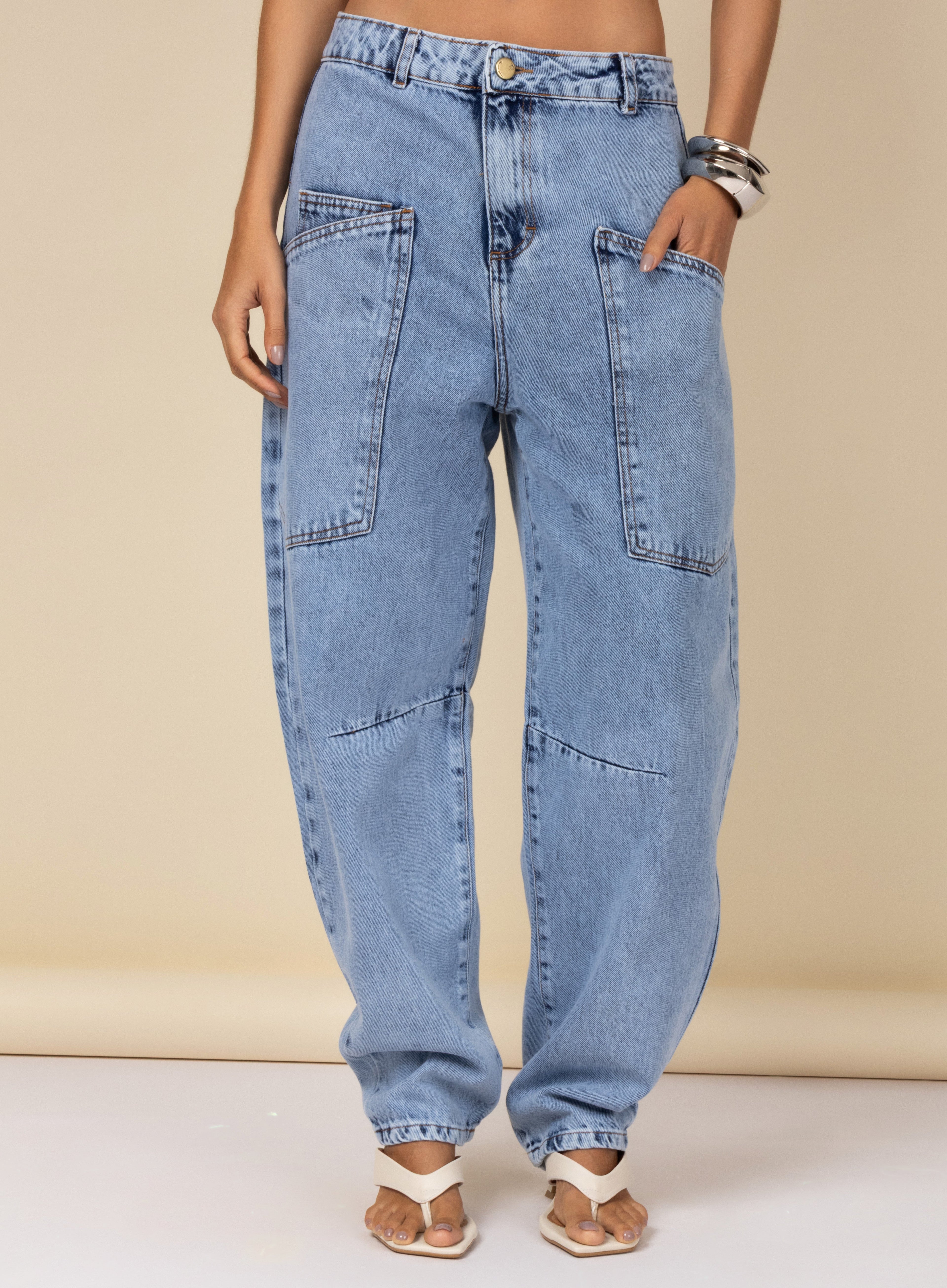 Calça jeans ferradura cintura média
