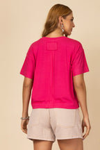 Blusa básica com detalhe de pesponto