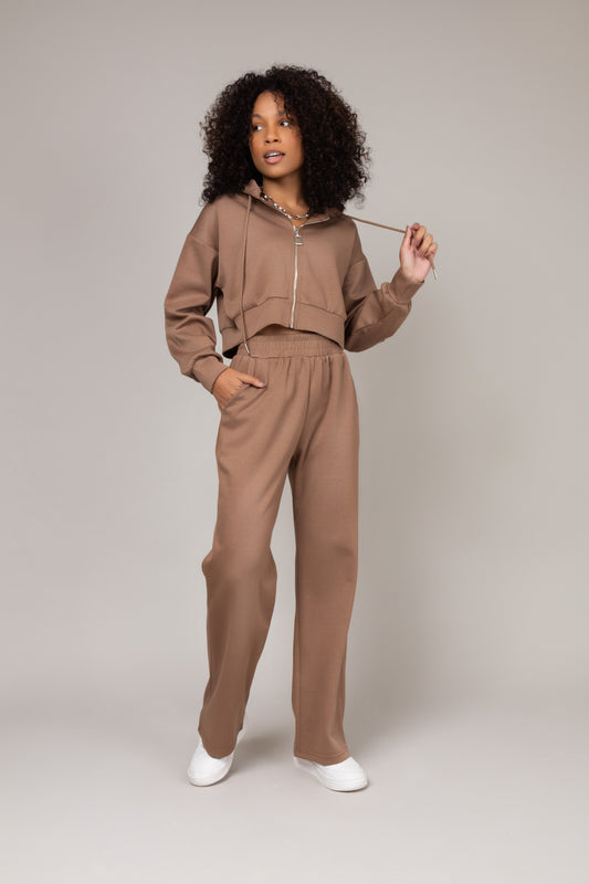 Conjunto jaqueta cropped com calça