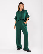 Calça pantalona em viscose maquinetada