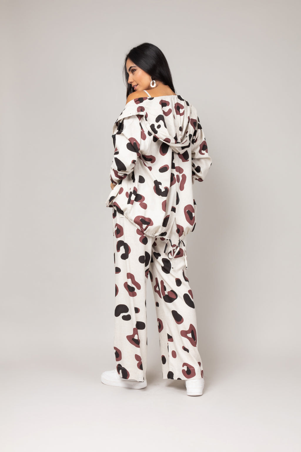 Conjunto de top e calça estampado
