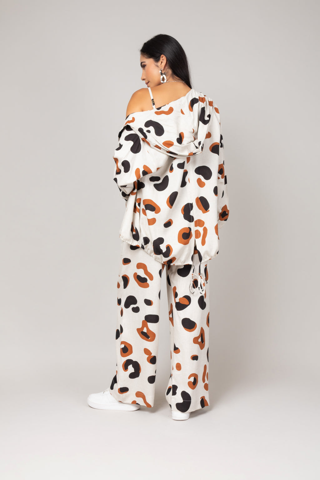 Conjunto de top e calça estampado