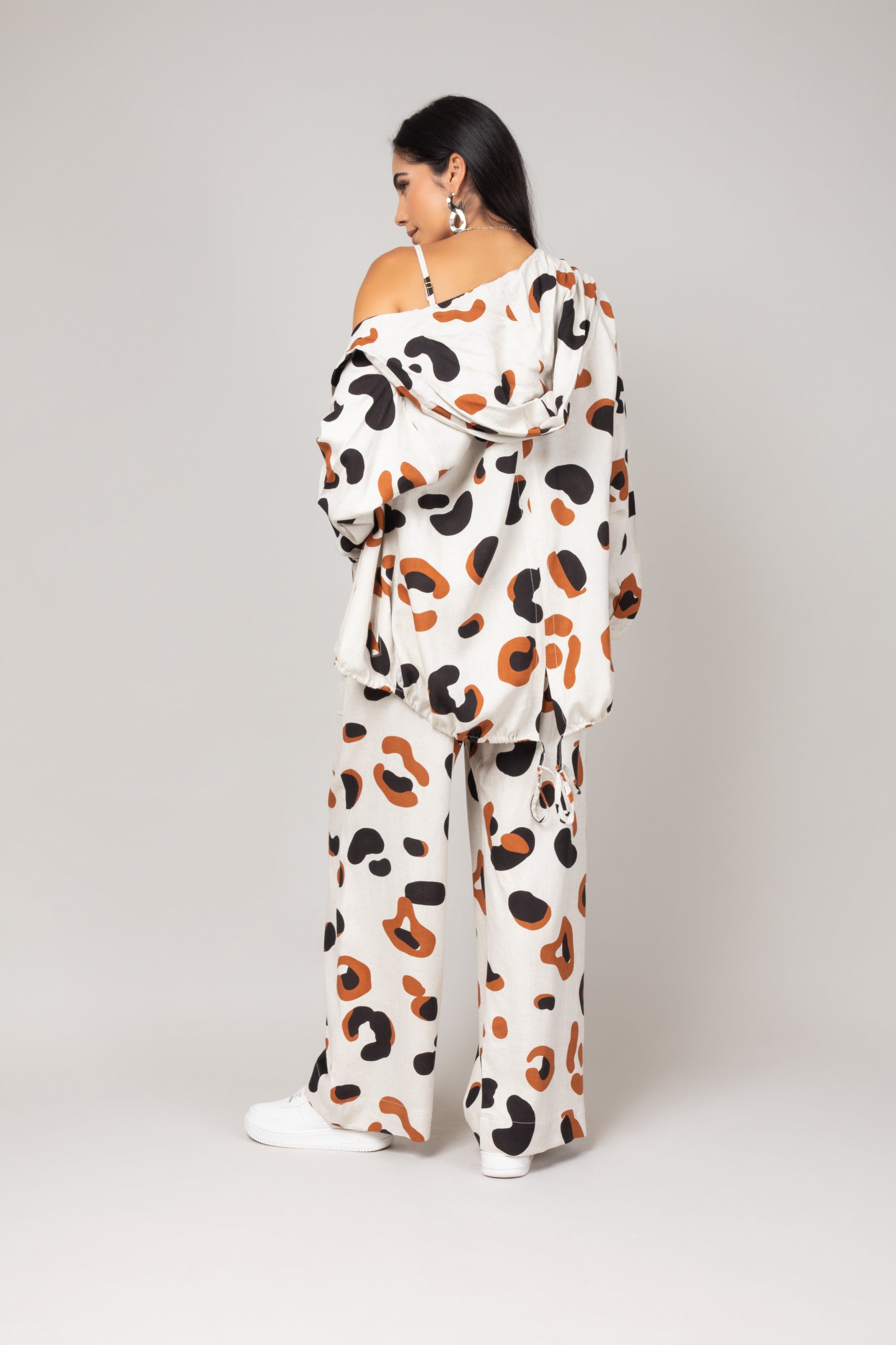 Conjunto de top e calça estampado