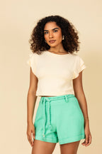 Blusa cropped em malha canelada