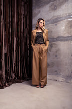 Calça alfaiataria com pregas