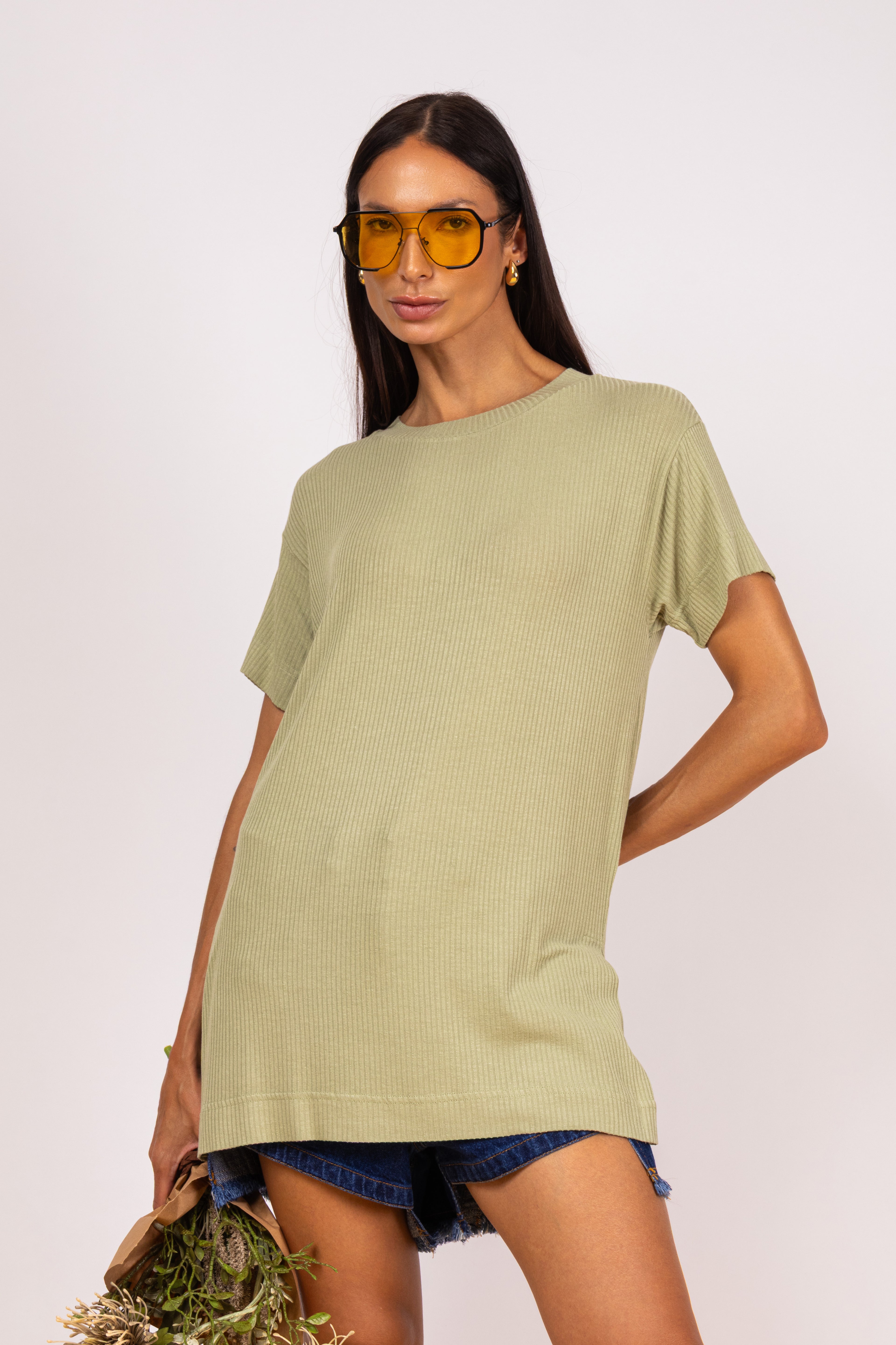 Blusa alongada com fenda