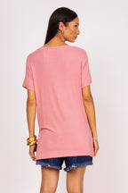 Blusa alongada com fenda