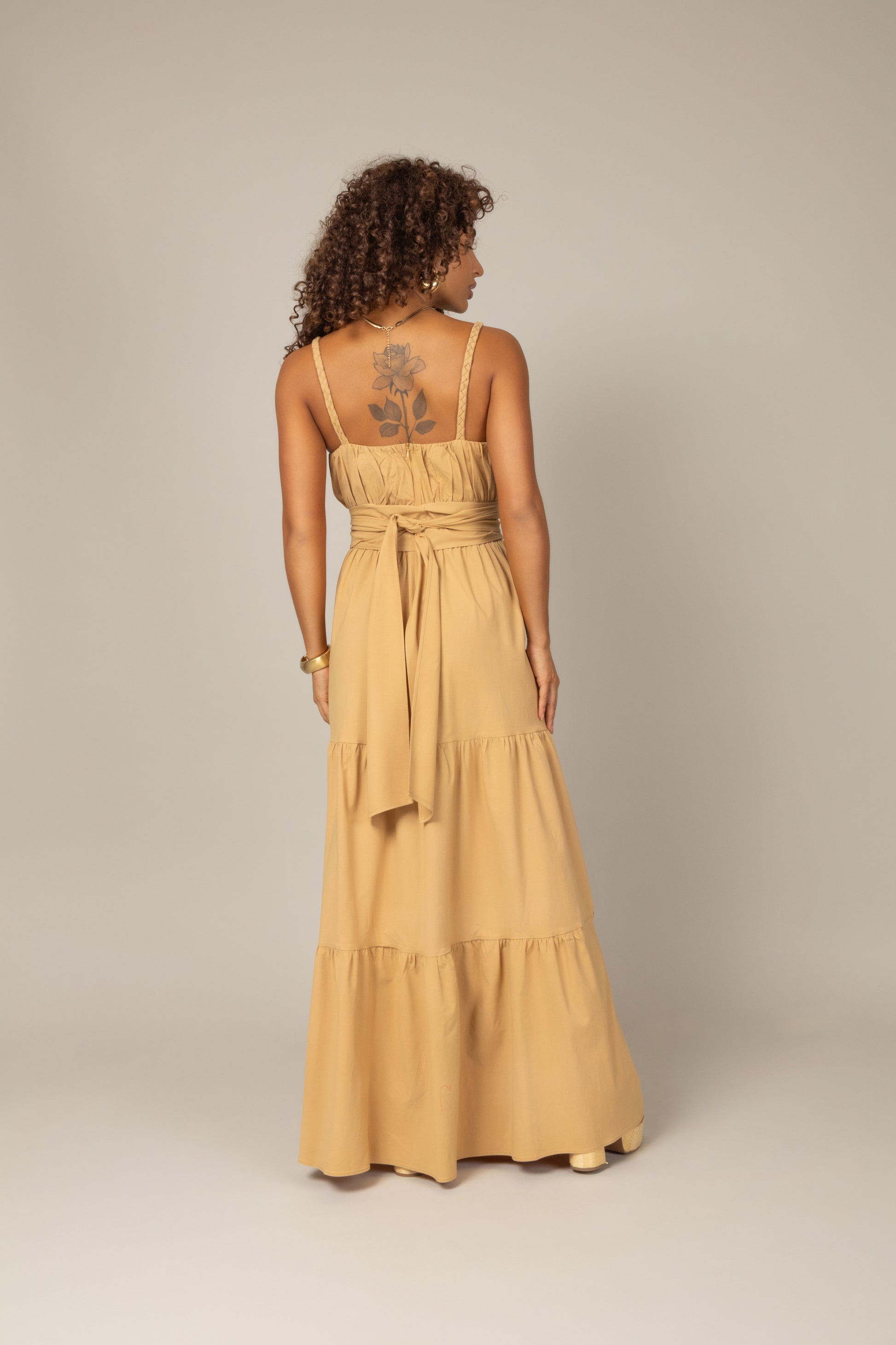 Vestido longo ardísia