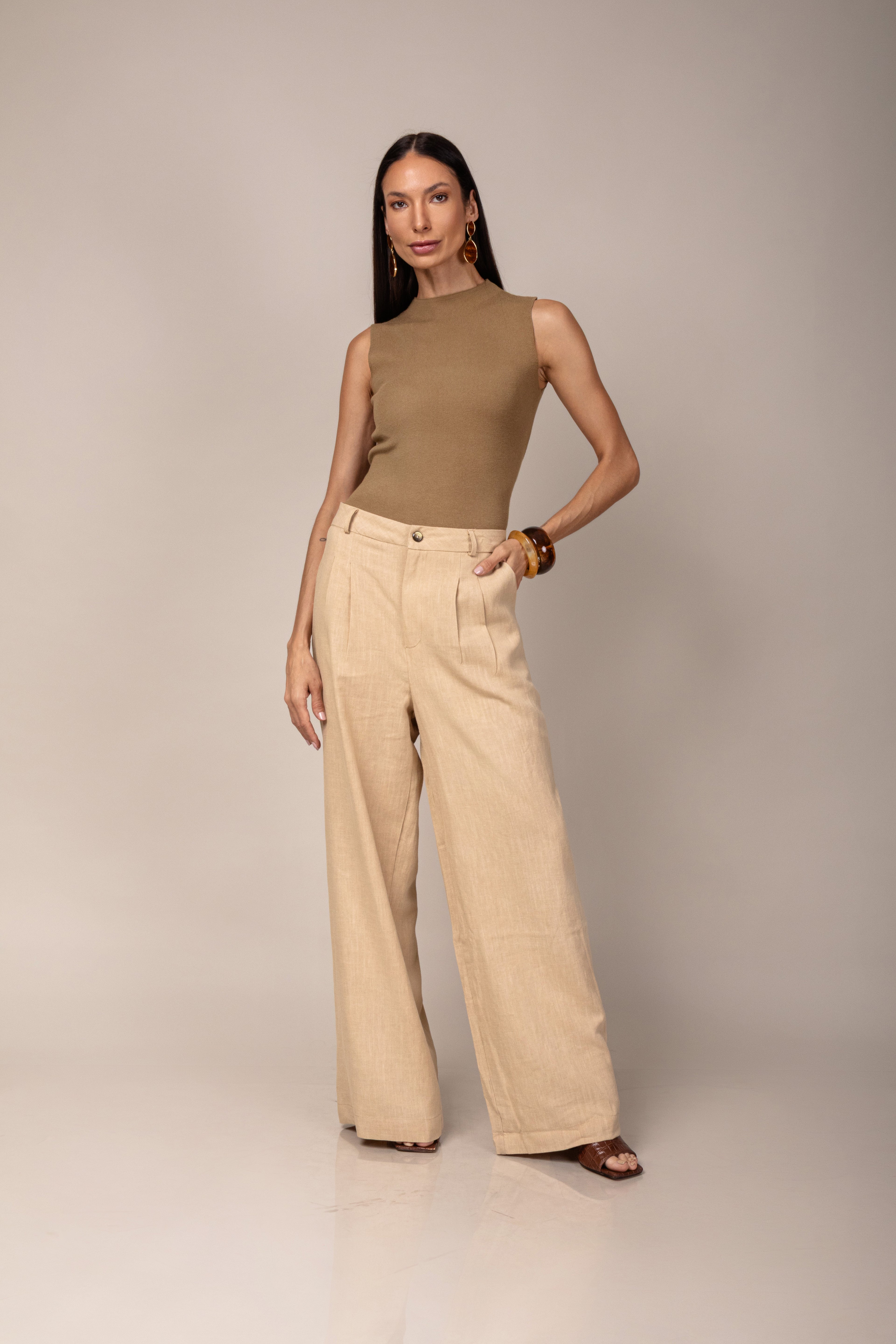 Calça pantalona de linho