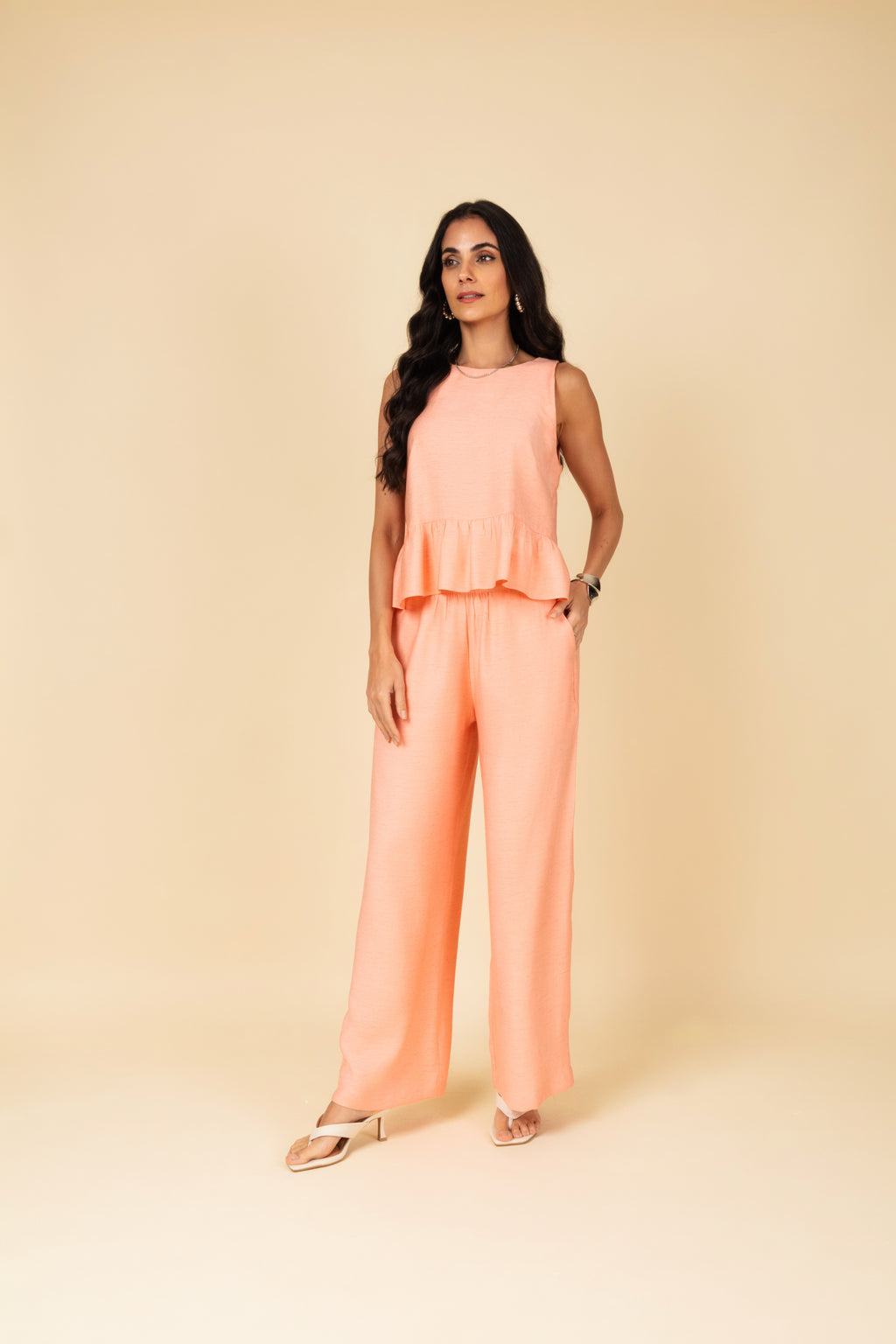 Regata Peplum e Calça Pantalona