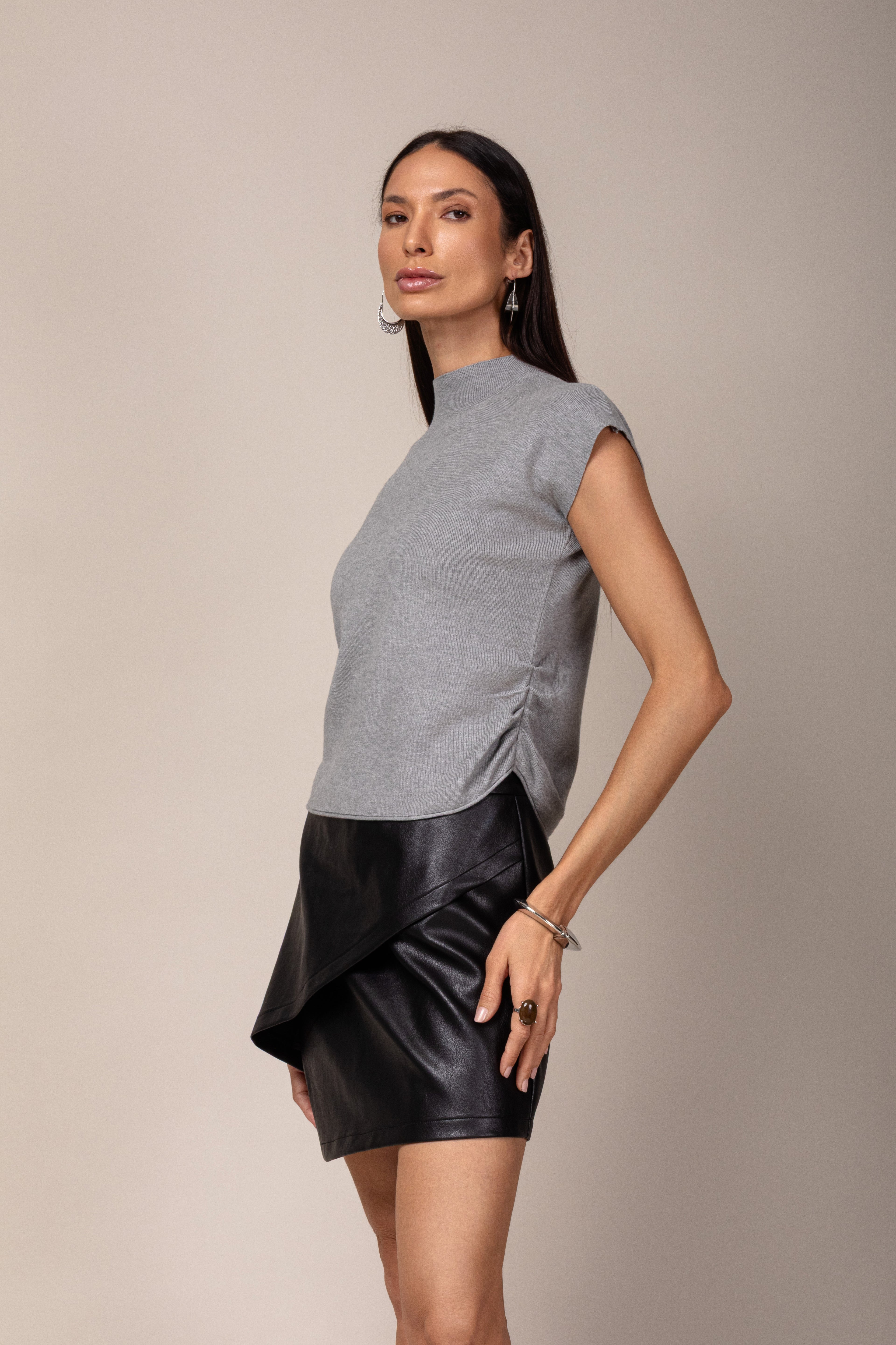 Blusa cashmere franzido lateral