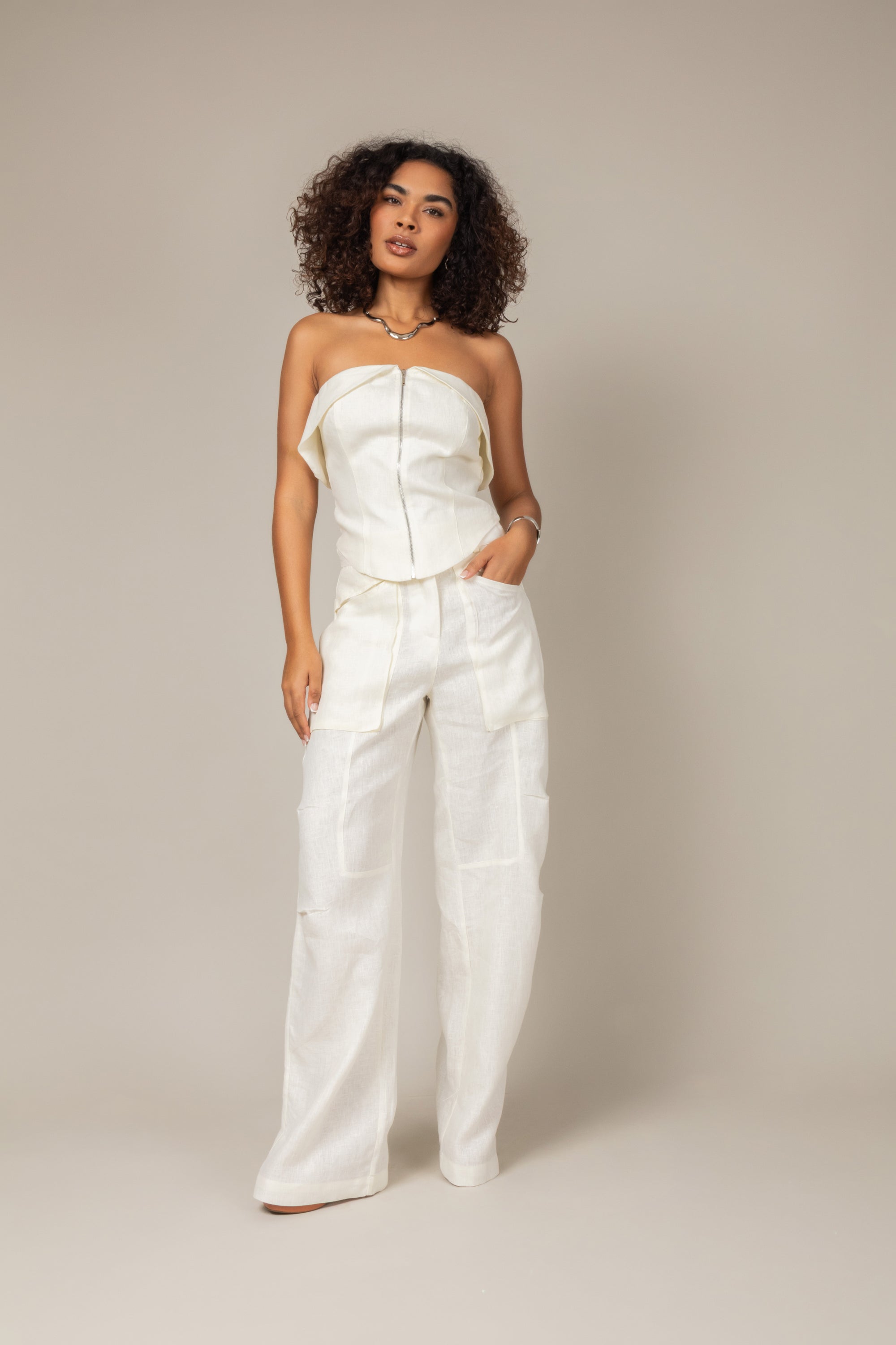 Conjunto cropped e calça pantalona