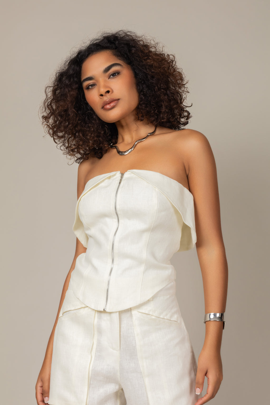 Conjunto cropped e calça pantalona
