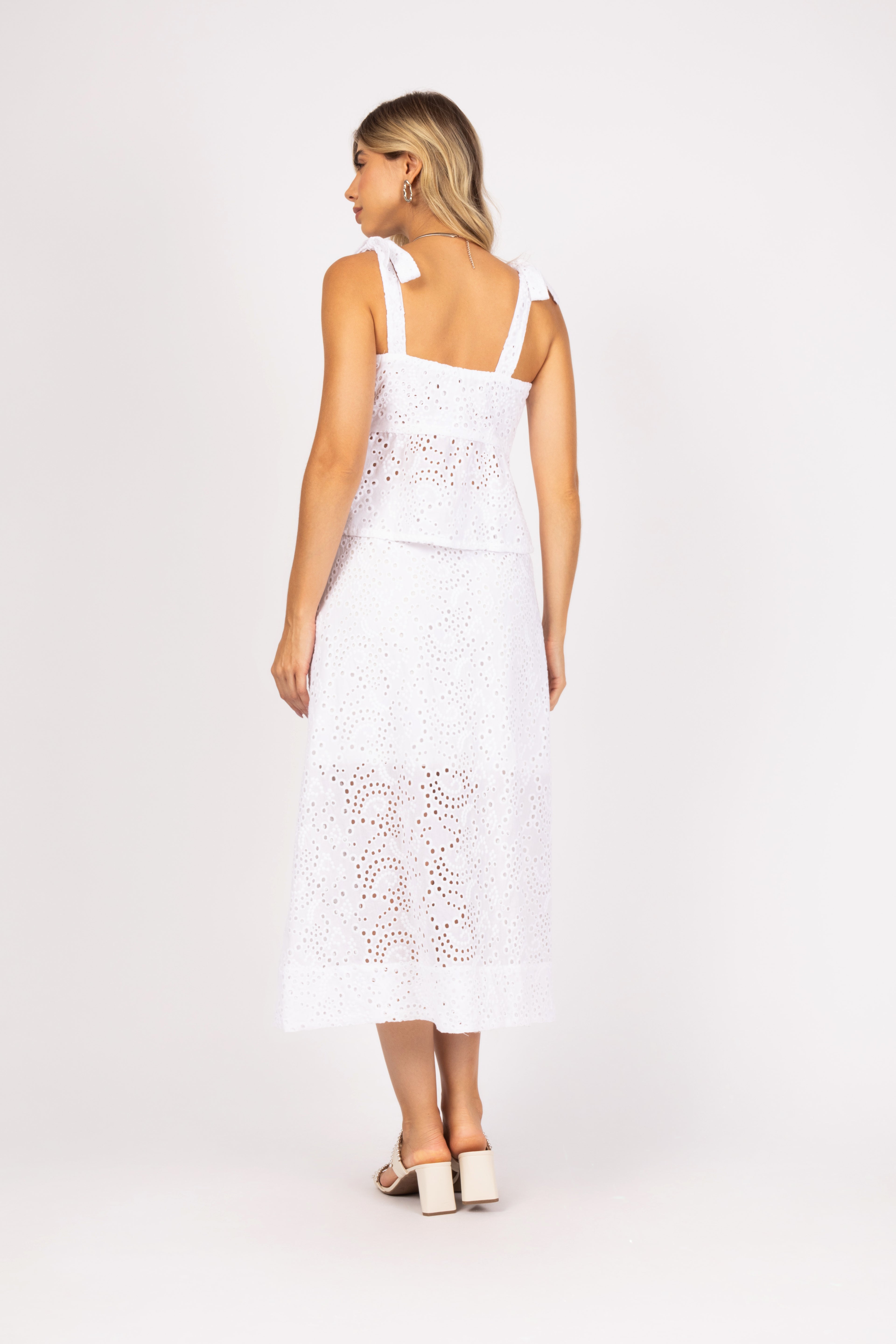 Conjunto de top e saia laise