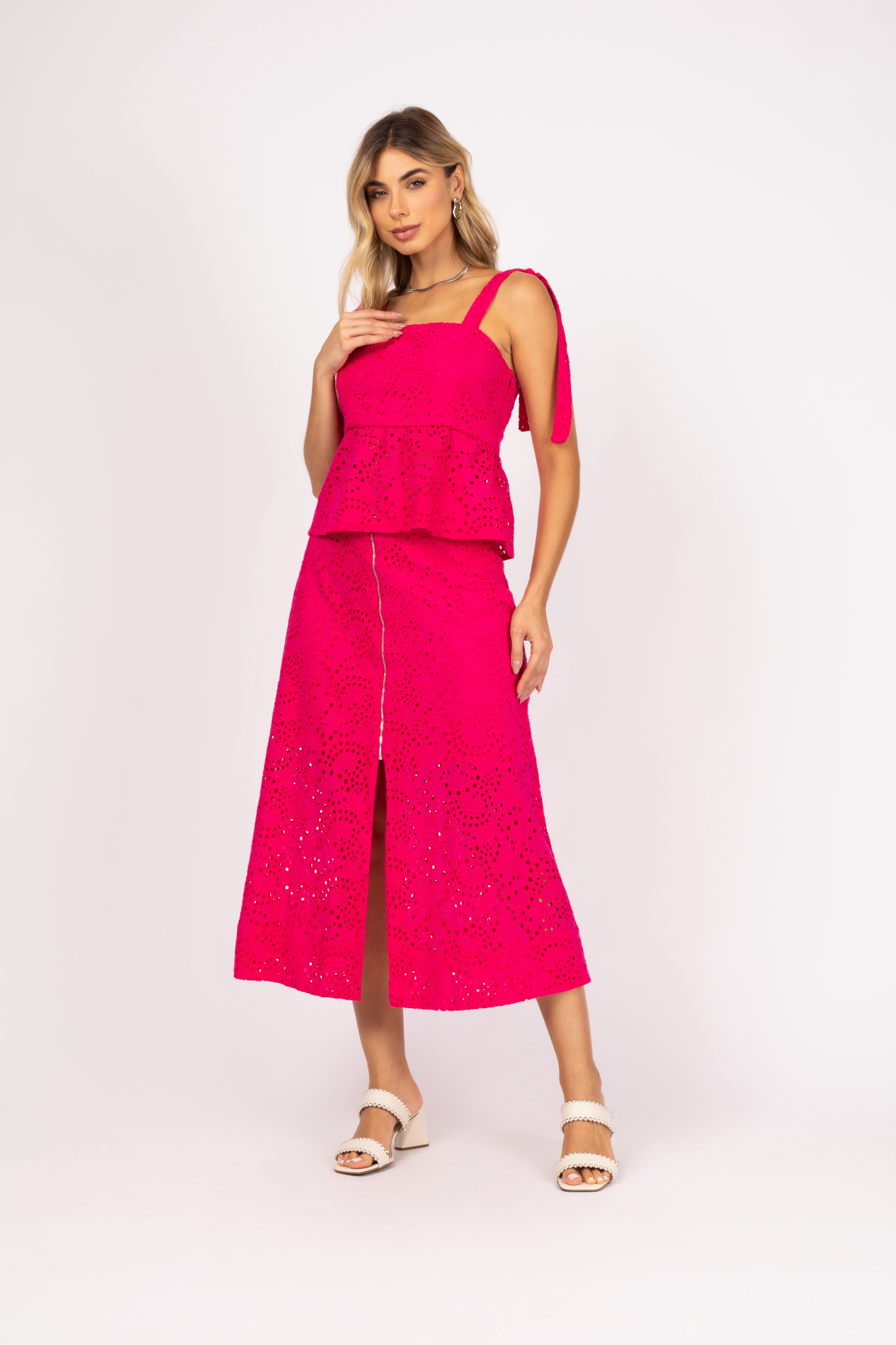 Conjunto de top e saia laise