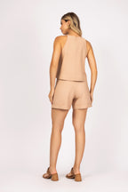 Conjunto de cropped gola alta e shorts