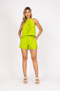 Conjunto de cropped gola alta e shorts