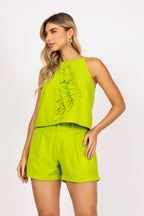 Conjunto de cropped gola alta e shorts