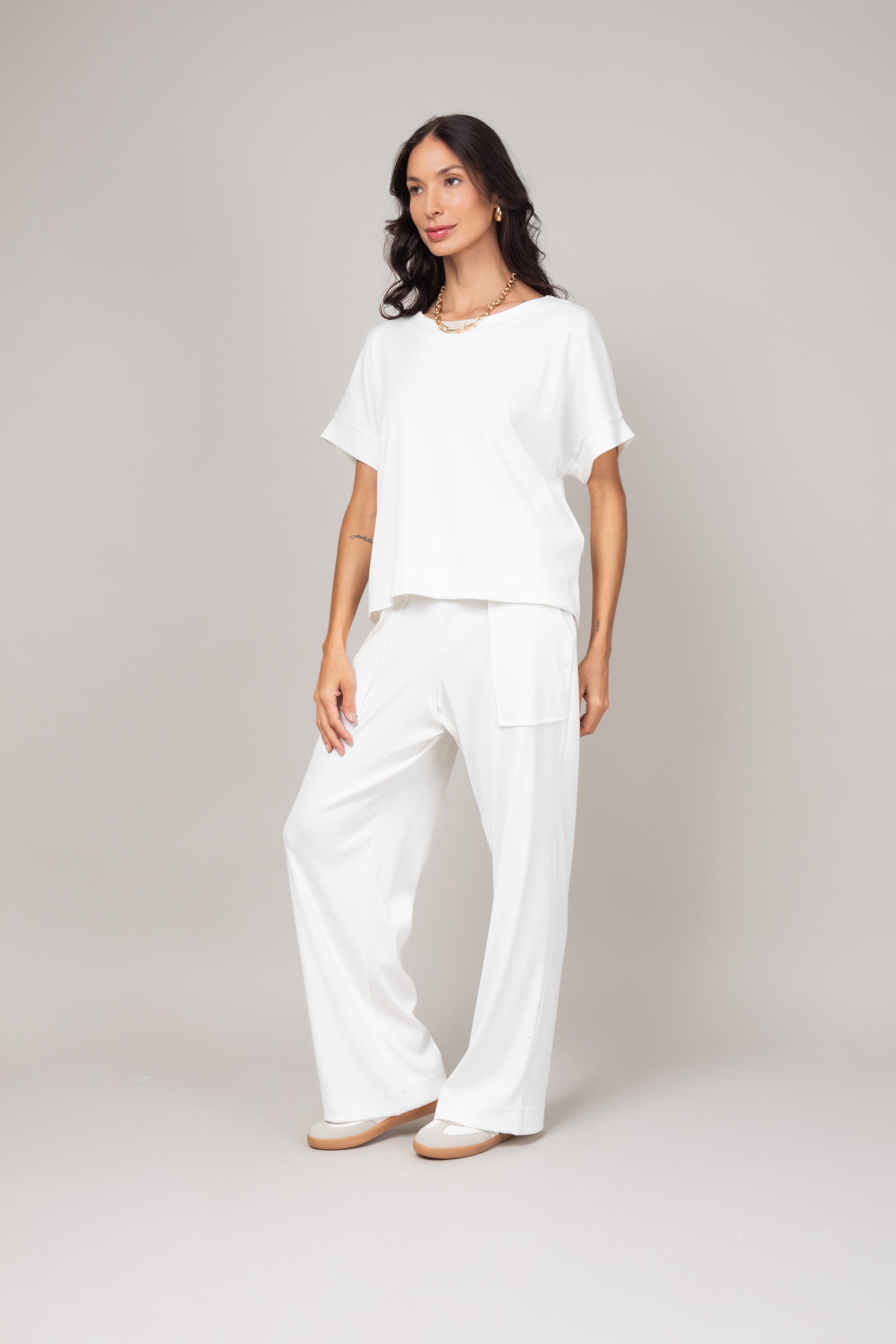 Conjunto de blusa e calça em malha