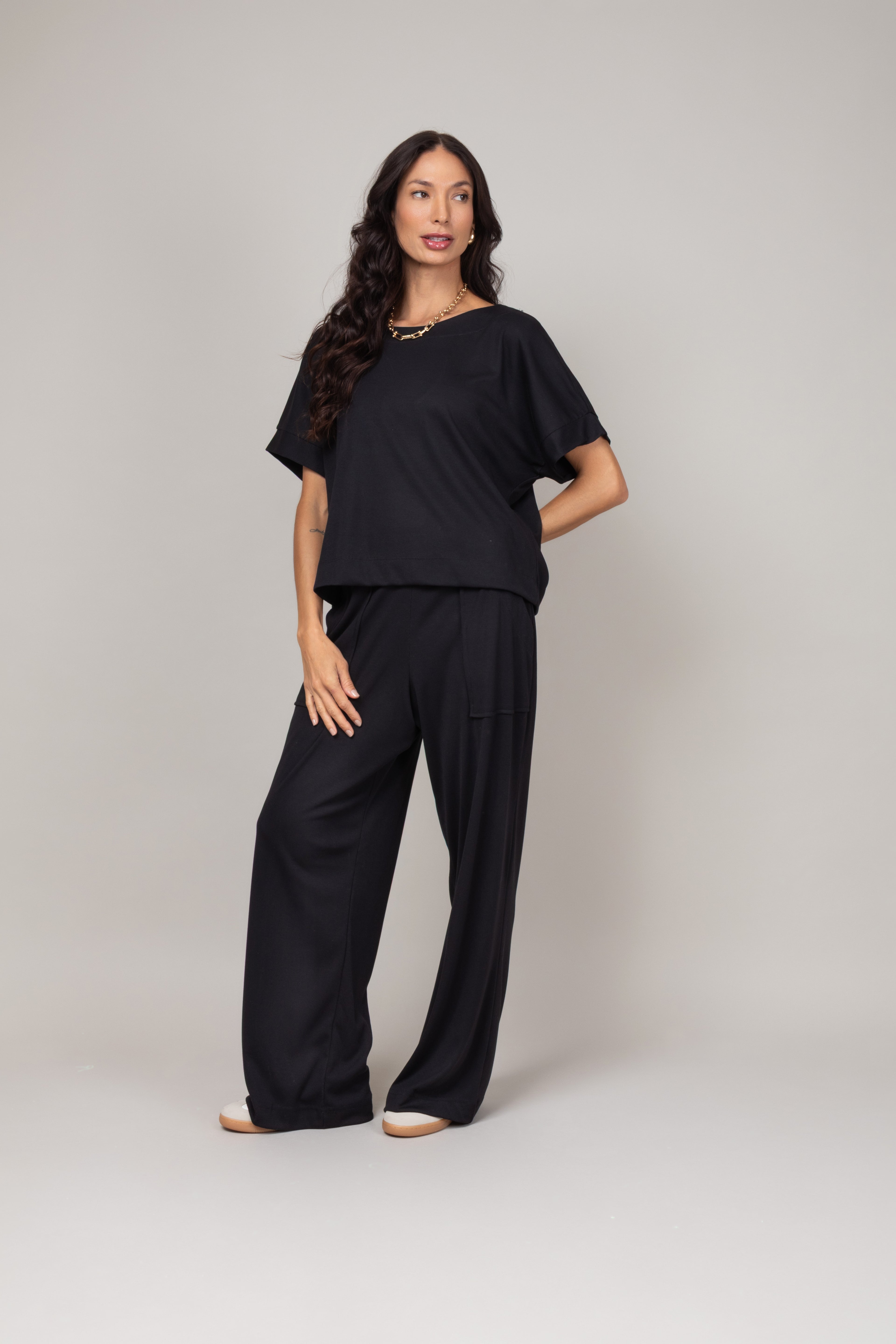 Conjunto de blusa e calça em malha
