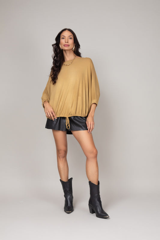 Blusa ampla com ajuste na barra