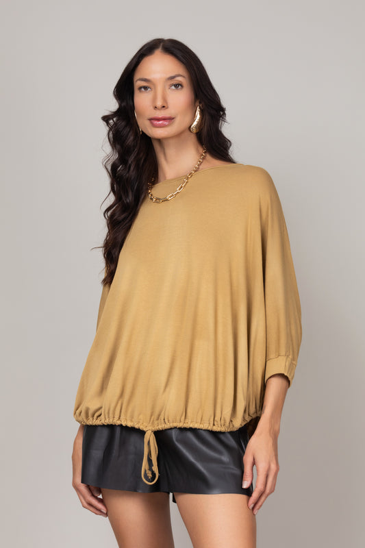 Blusa ampla com ajuste na barra