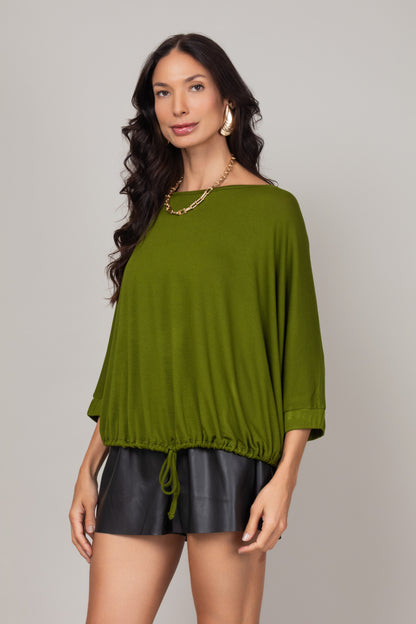 Blusa ampla com ajuste na barra