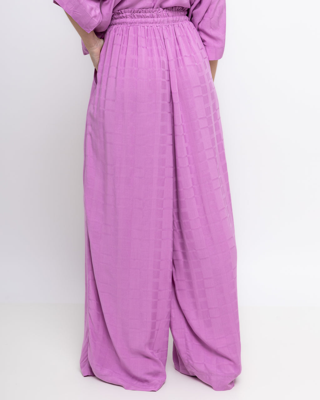 Pantalona em viscose maquinetada