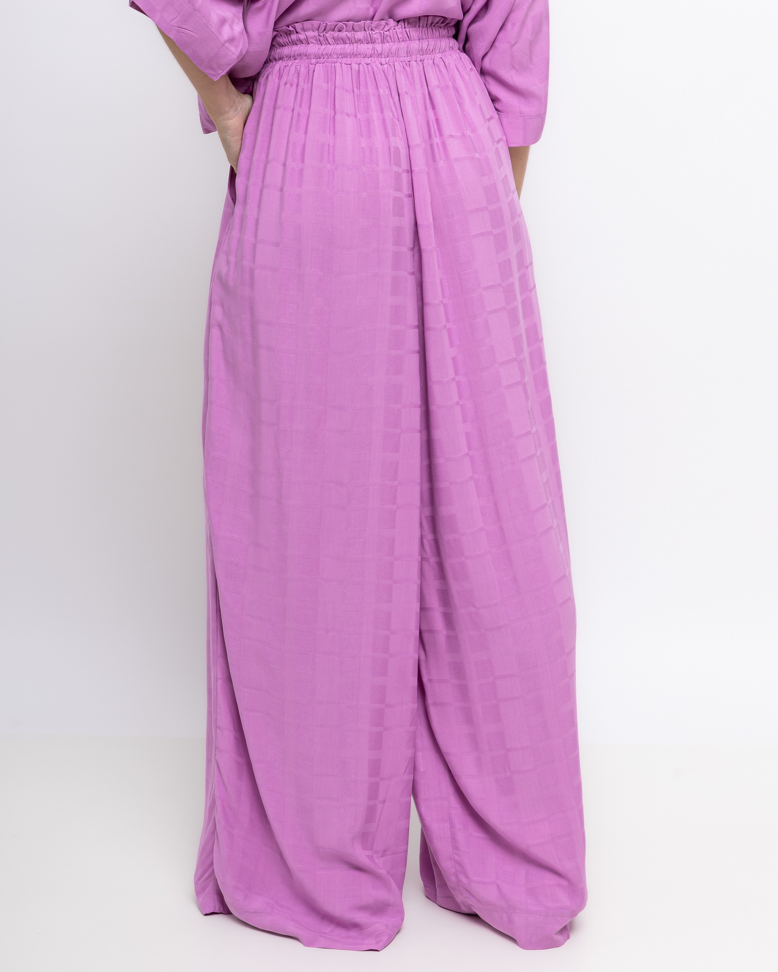 Pantalona em viscose maquinetada