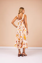 Conjunto de saia com estampa abstrata
