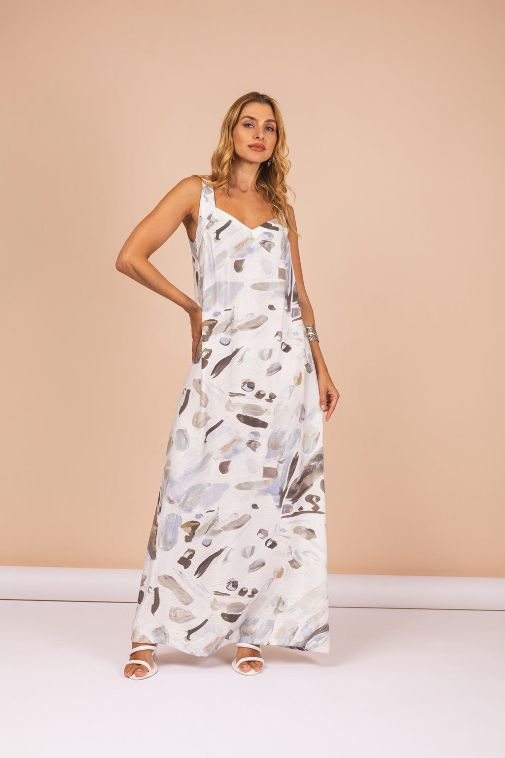 Vestido Longo com Estampa Abstrata