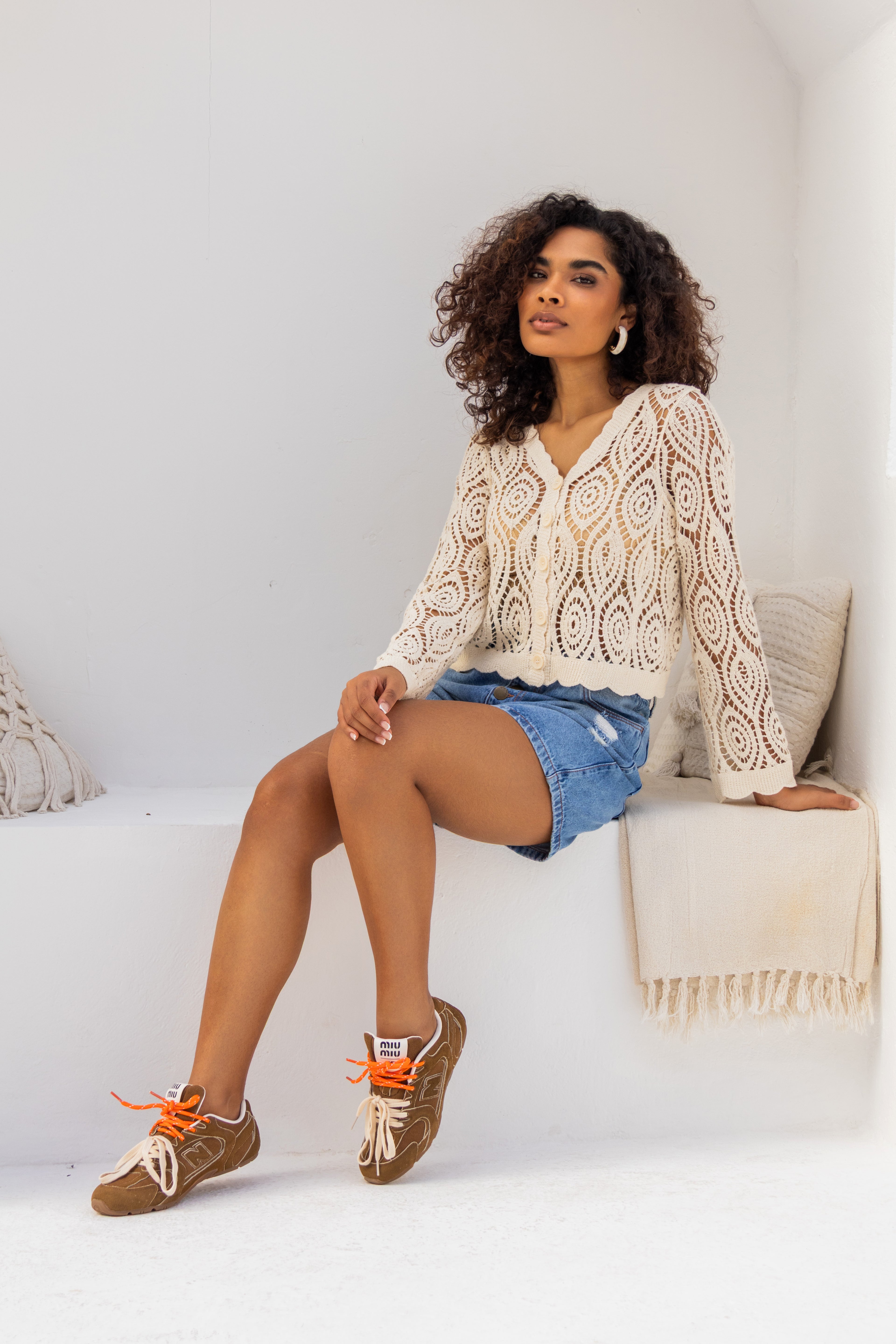 Cardigan em crochê com detalhes