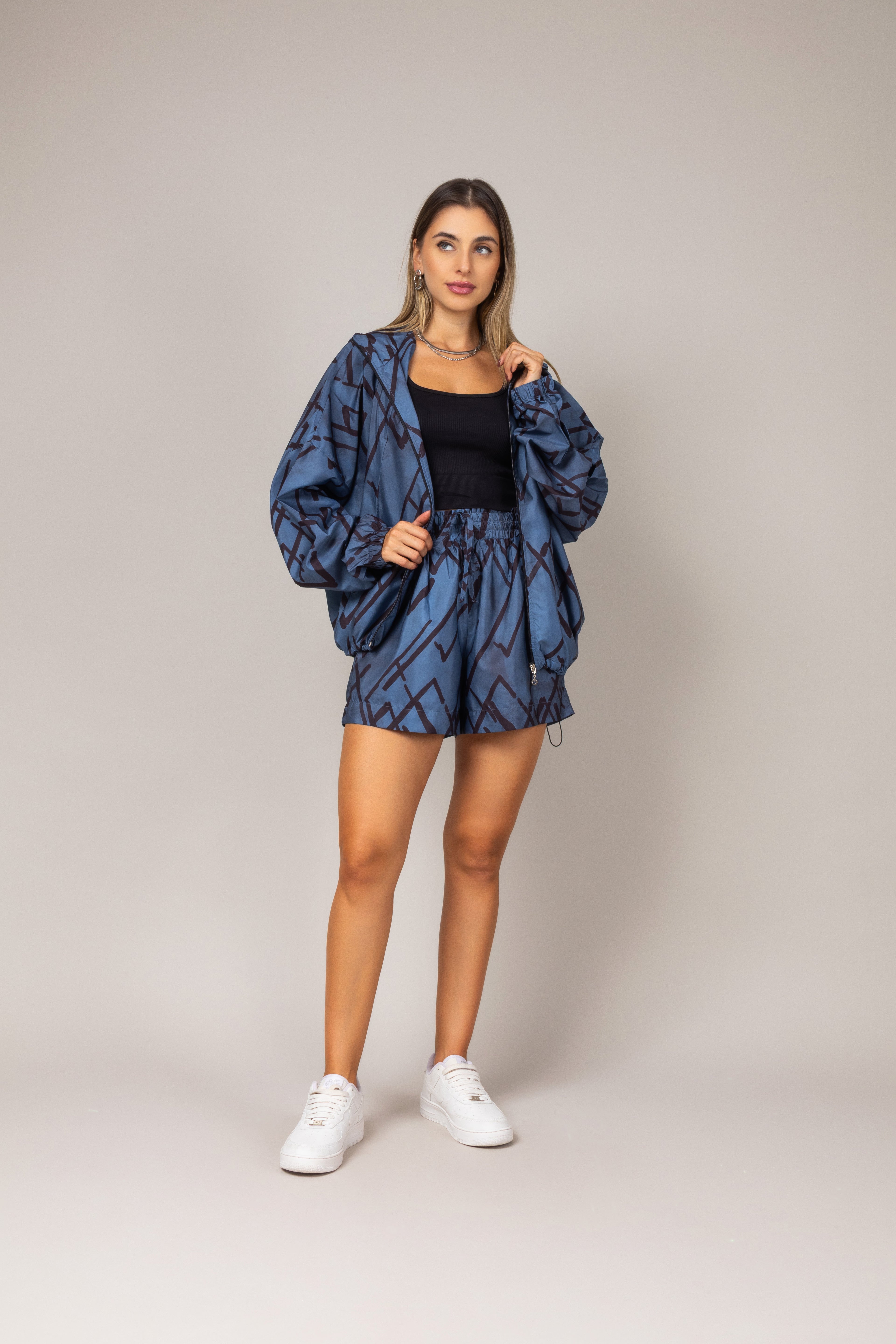 Conjunto em linhas