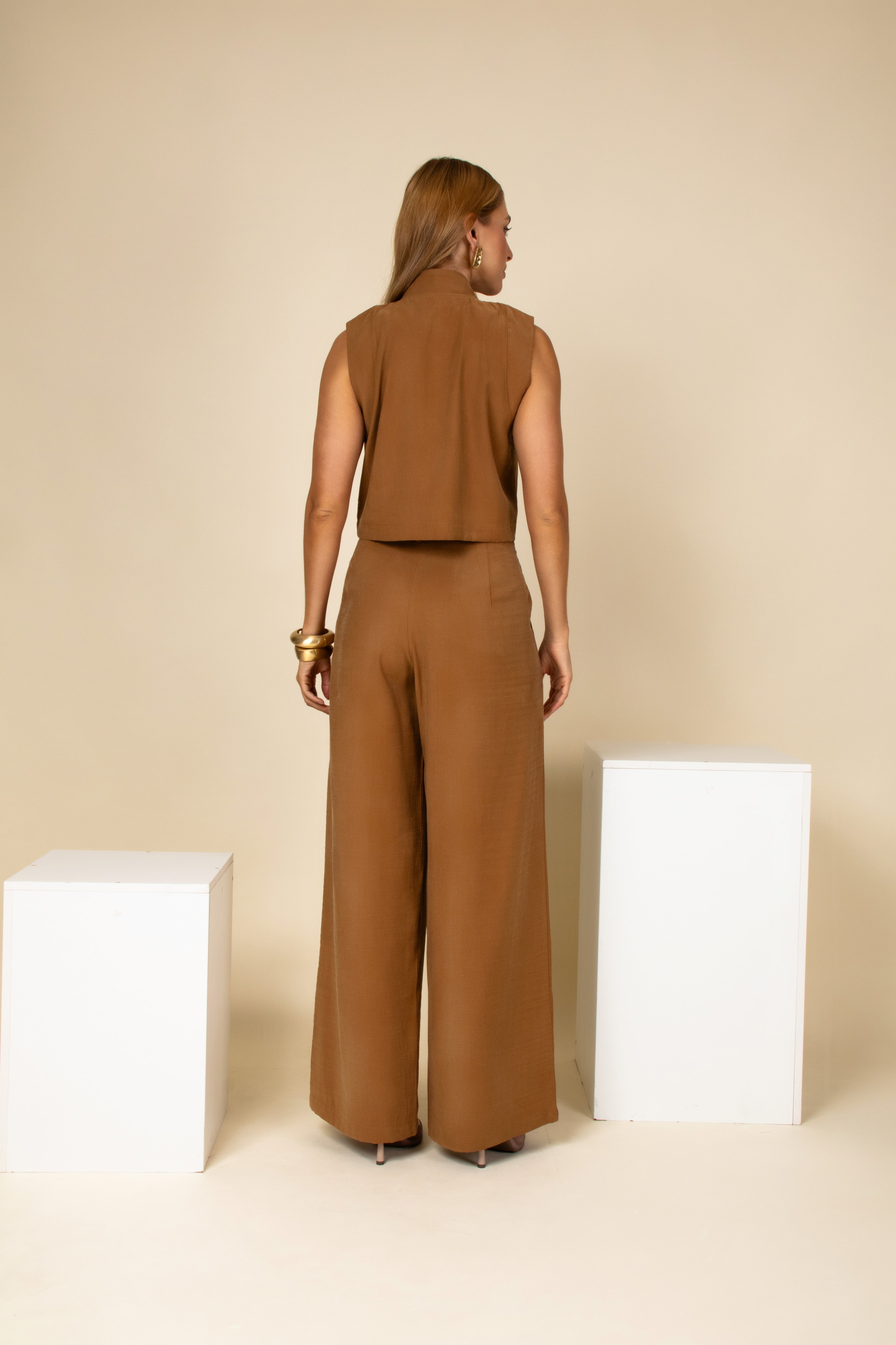 Conjunto com colete e calça alfaiataria