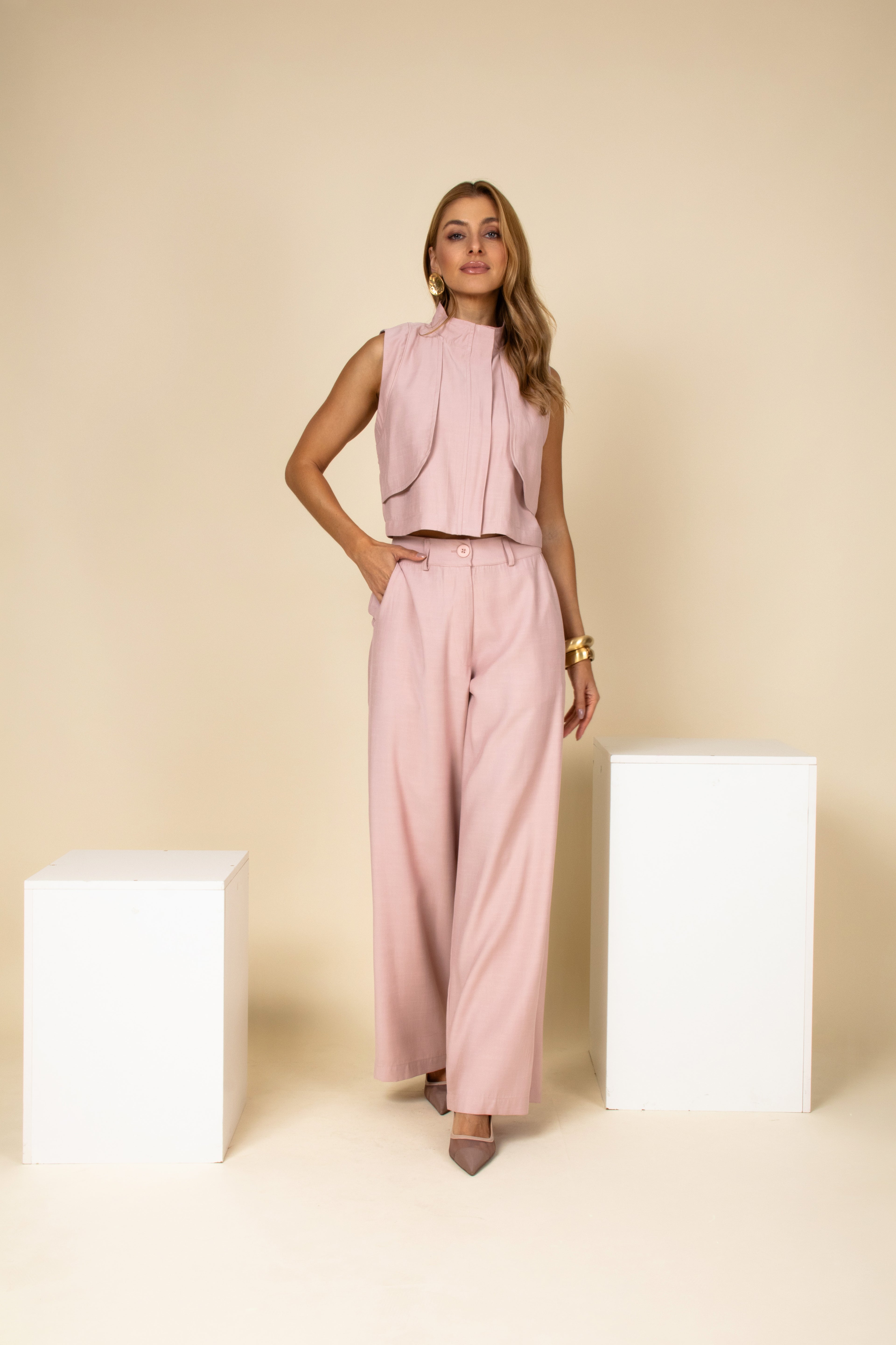 Conjunto com colete e calça alfaiataria