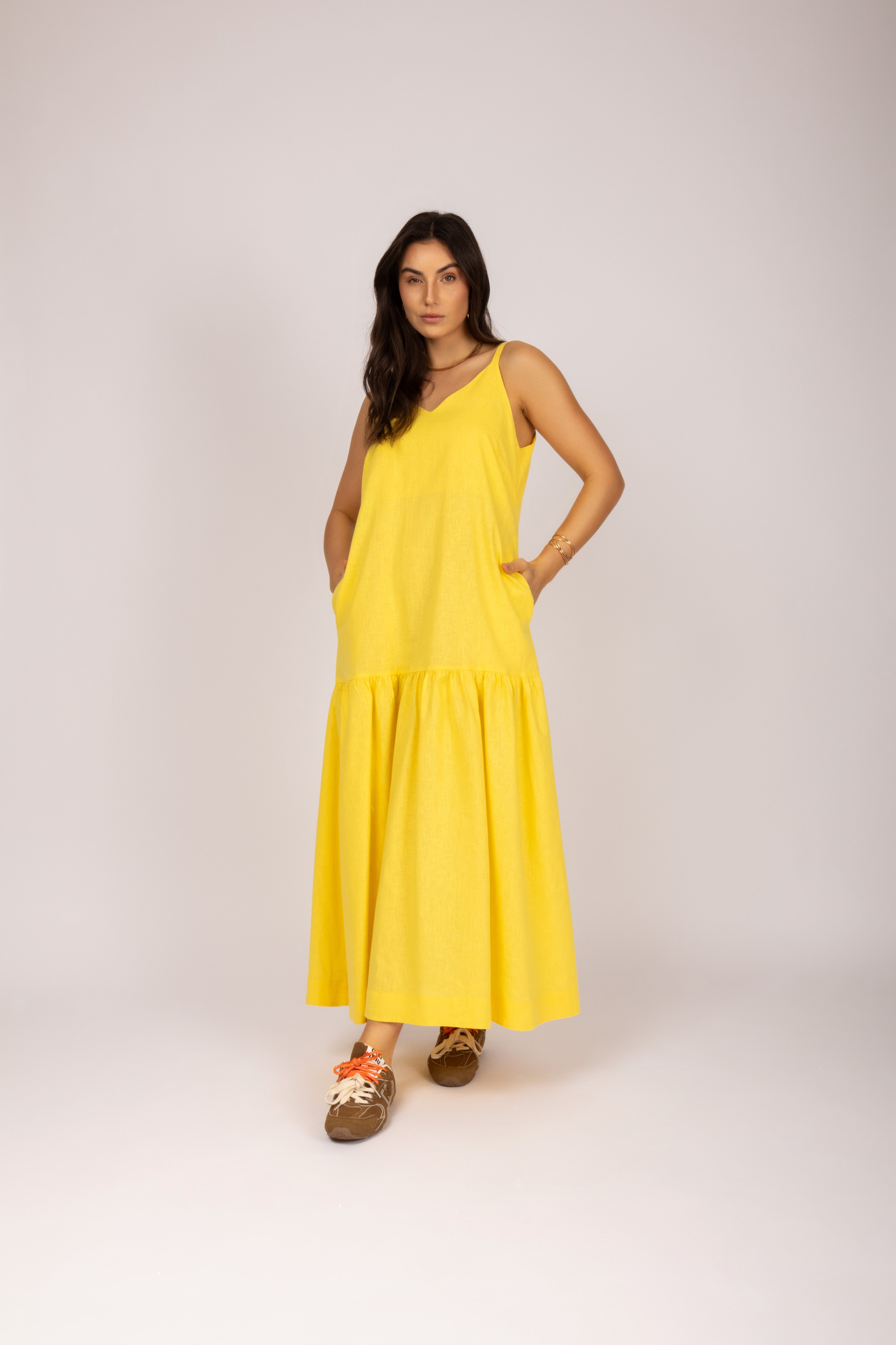 Vestido longo linho com babado