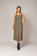 Vestido midi de alças