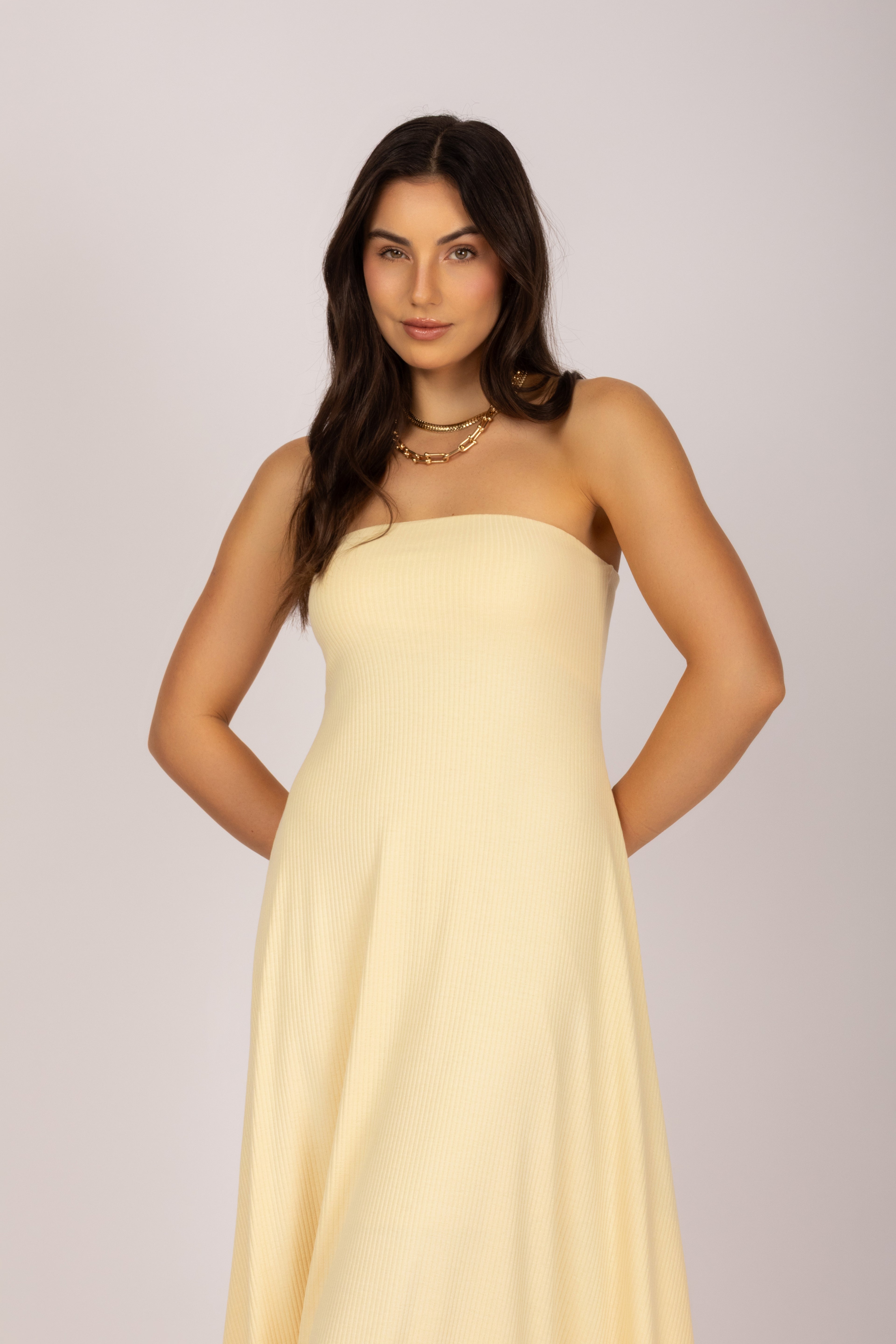 Vestido em malha sem alça